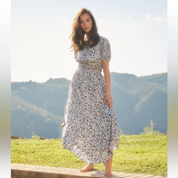 04 Beautiful Boho Floral Print Tiered Maxi Dress - Picture 2 of 6